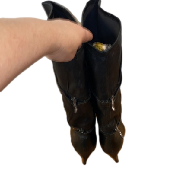 Messeca Black Leather Knee High Tiered Adjustable Heeled Boots 90's  (Size 6.5M) - Picture 5 of 14